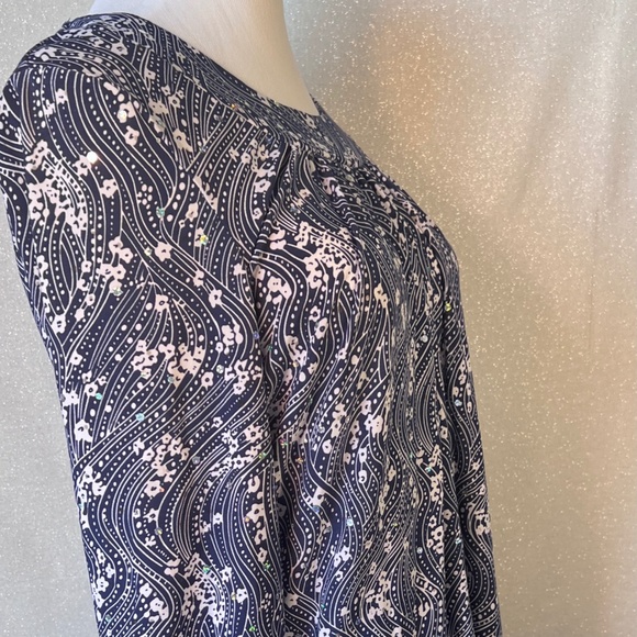 Blue and white floral print long sleeve tunic - Picture 2 of 5